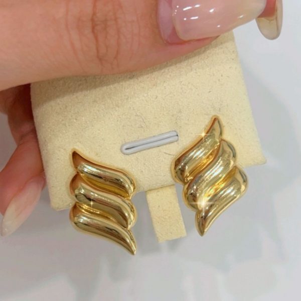 Aretes Omega Alas 14k